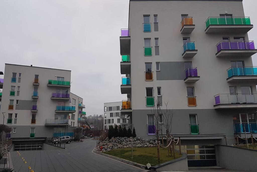 ביילסקו-ביאלה Apartament Nowoczesny Komfortowy Kustronia Z Garazem Balkonem Wanna מראה חיצוני תמונה