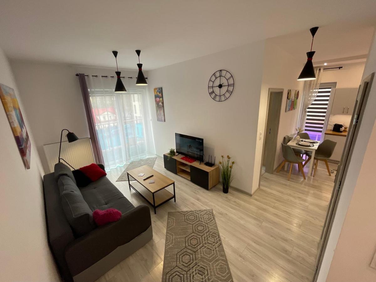 ביילסקו-ביאלה Apartament Nowoczesny Komfortowy Kustronia Z Garazem Balkonem Wanna מראה חיצוני תמונה